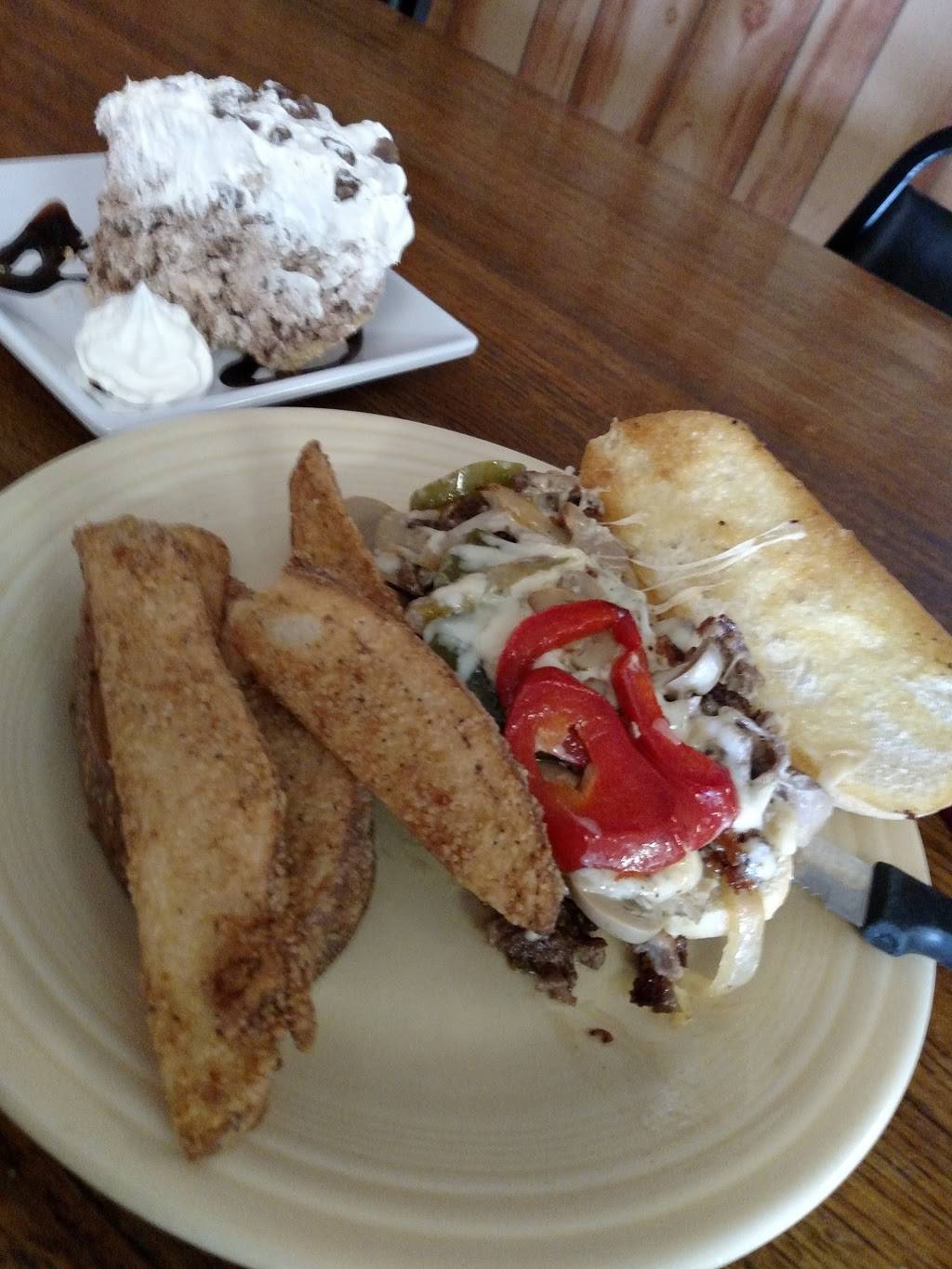 Lantern Pub Family Restaurant | restaurant | 607 E Main St, Ashley, IL 62808, USA | 6184852342 OR +1 618-485-2342