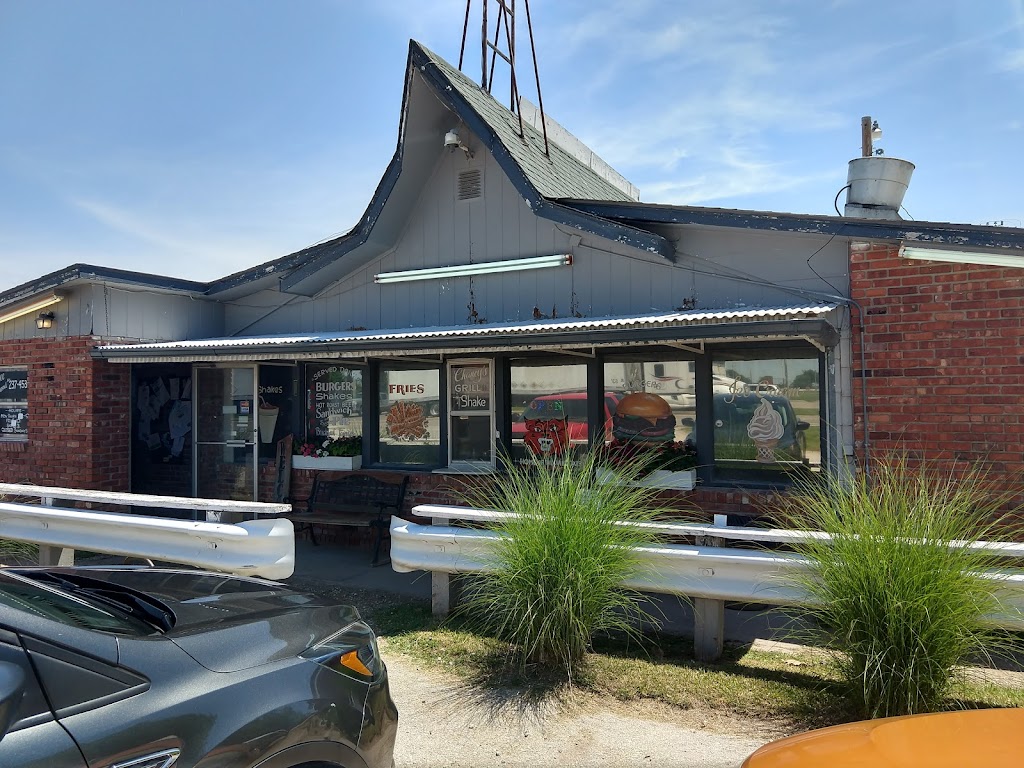 Chancys Grill & Shake | restaurant | US-59, Moran, KS 66755, USA | 6202374534 OR +1 620-237-4534