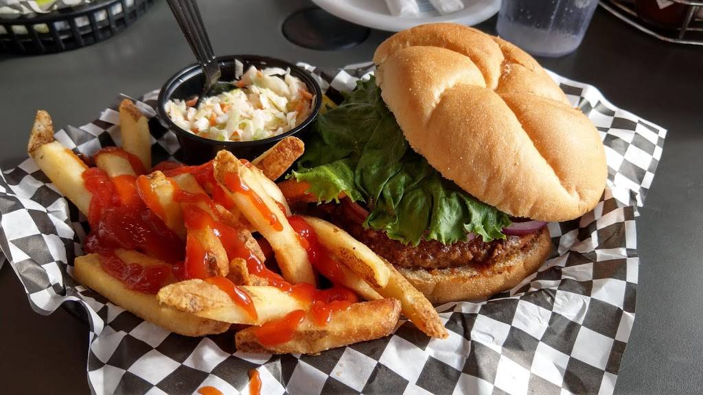 Boro Bar & Grill RiverView | restaurant | 4425 N Front St, Harrisburg, PA 17110, USA | 7176953622 OR +1 717-695-3622