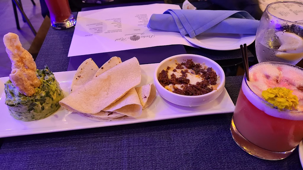 Perla Azul | restaurant | website is: https://perlaazullahabra.com, 151 W Whittier Blvd, La Habra, CA 90631, USA | 5624483298 OR +1 562-448-3298