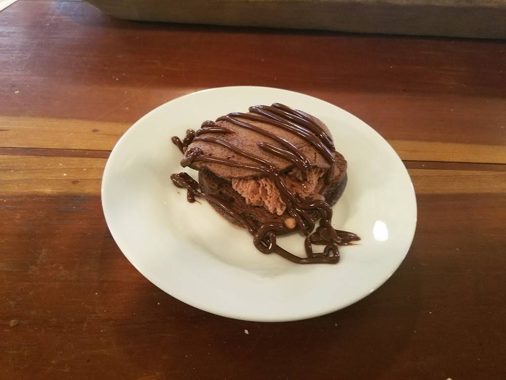 Highway 108 Lumberjack Cafe | restaurant | 9092 TN-108, Altamont, TN 37301, USA | 9316923000 OR +1 931-692-3000