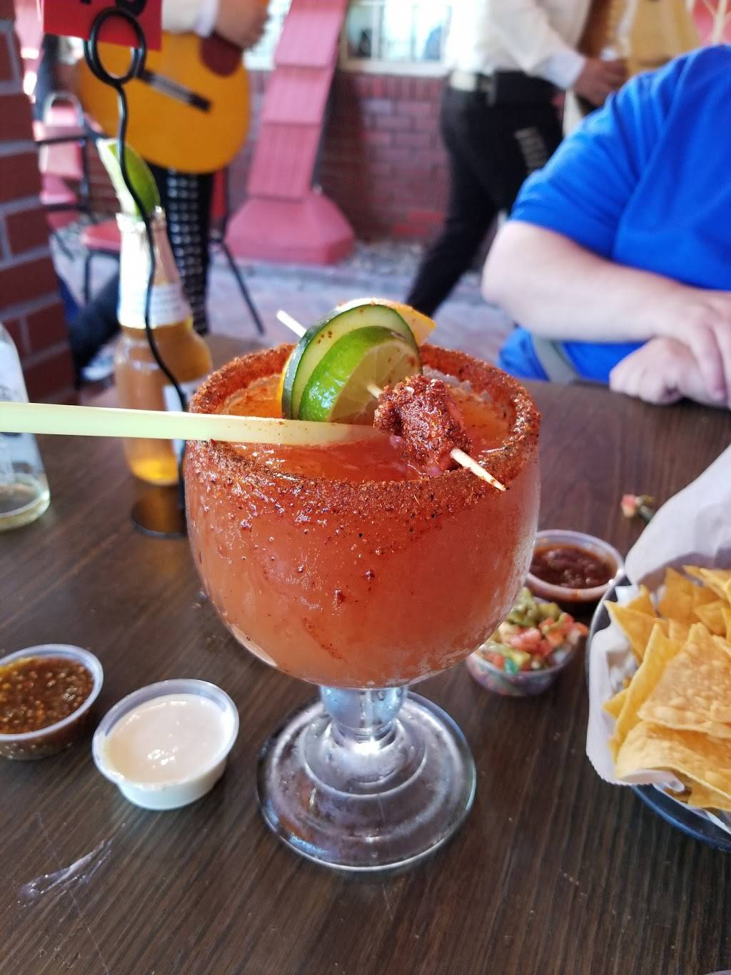 Taqueria Mayas | restaurant | 2700 Broadway, Sacramento, CA 95818, USA | 9164577208 OR +1 916-457-7208