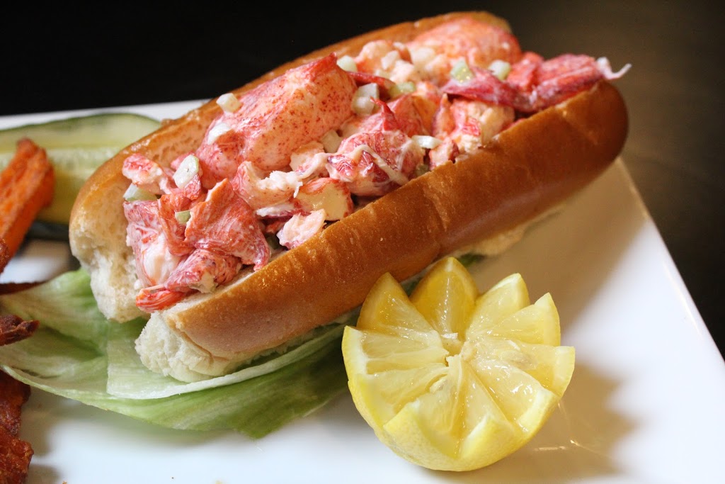 Elm House Of Pizza | restaurant | 102 Elm St, Manchester, NH 03101, USA | 6032325522 OR +1 603-232-5522