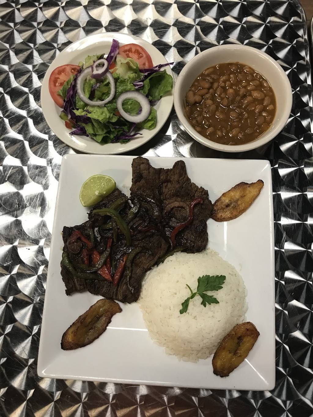 Aqua Lounge | restaurant | 963 Broad St, Providence, RI 02907, USA | 4012653073 OR +1 401-265-3073