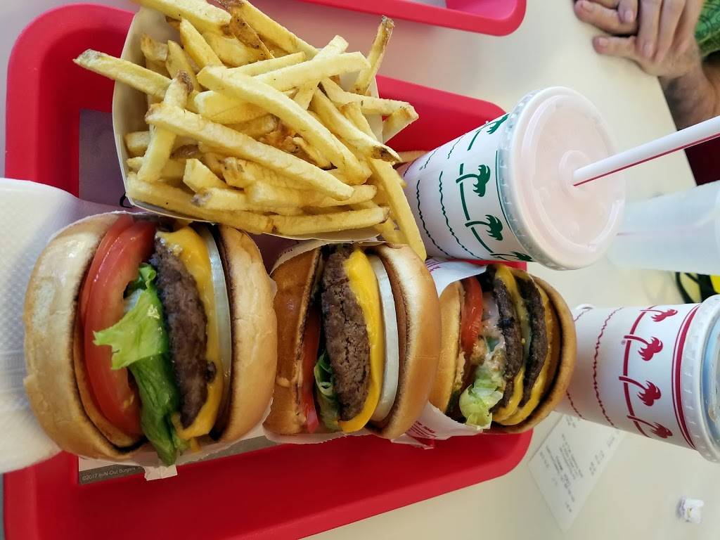 In-N-Out Burger | restaurant | 2910 E Germann Rd, Chandler, AZ 85249, USA | 8007861000 OR +1 800-786-1000