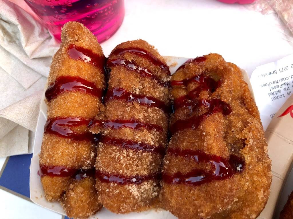 Royal Street Veranda | restaurant | 1313 S Harbor Blvd, Anaheim, CA 92802, USA | 7147813463 OR +1 714-781-3463