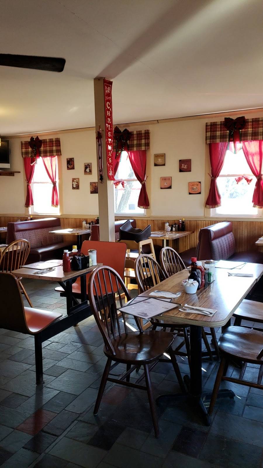 Cosmos Restaurant | restaurant | 136 Rabbit Rd, Salisbury, MA 01952, USA | 9784627070 OR +1 978-462-7070