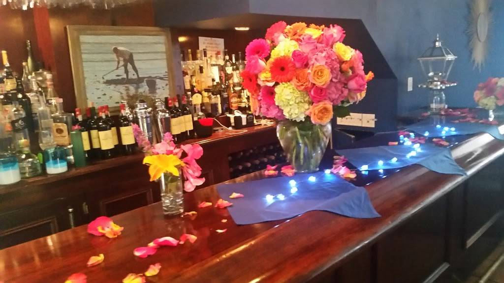 Crew Kitchen & Bar | restaurant | 134 New York Ave, Huntington, NY 11743, USA | 6315493338 OR +1 631-549-3338