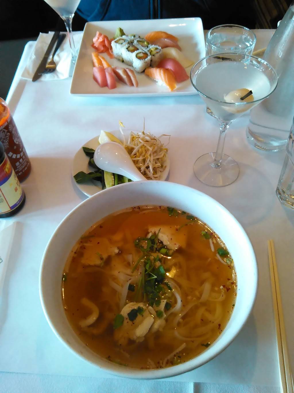 Nidas Thai on High | restaurant | 976 N High St, Columbus, OH 43201, USA | 6142999199 OR +1 614-299-9199