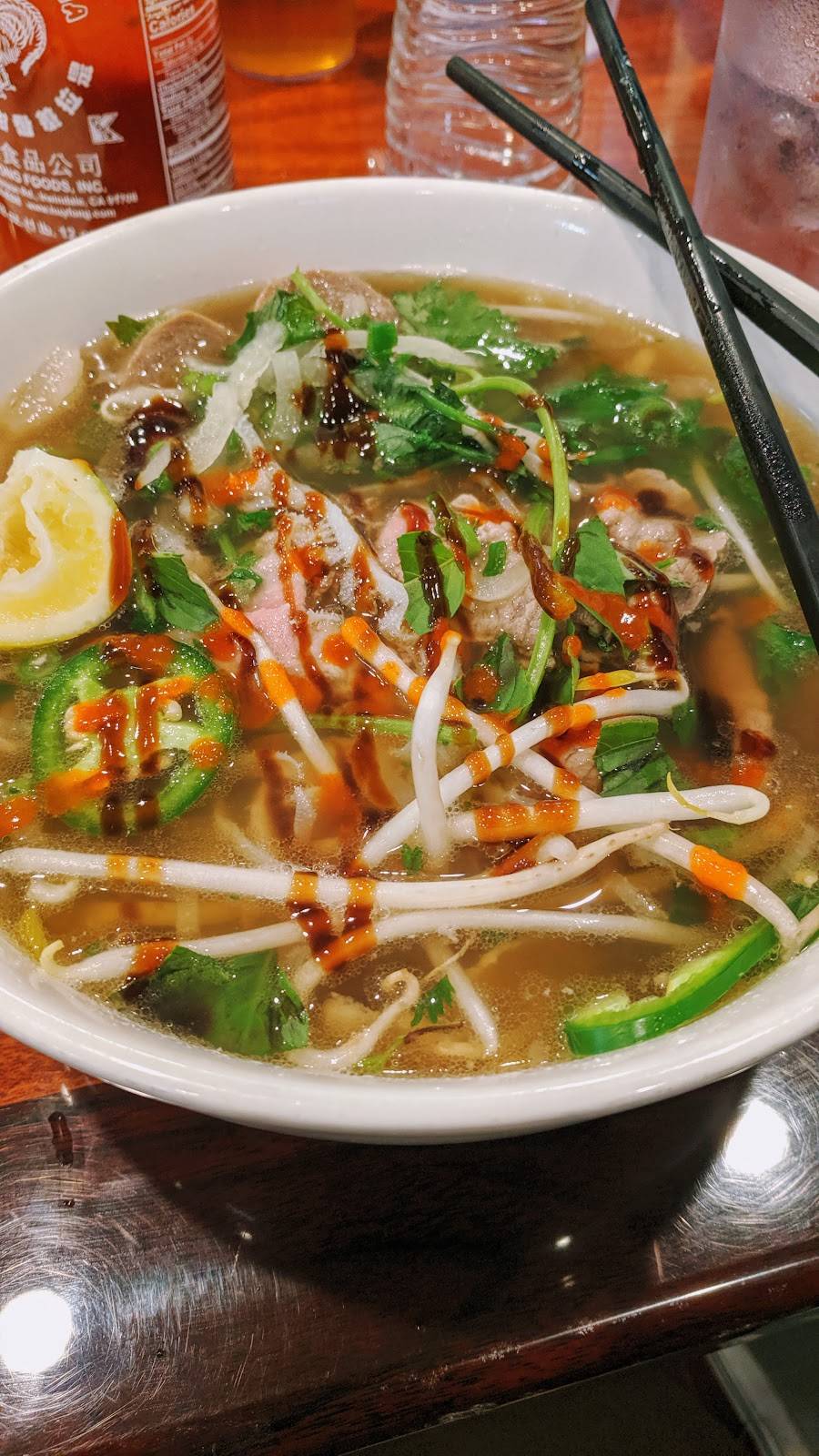 Pho Huong Que | restaurant | 200 International Blvd, Oakland, CA 94606, USA | 5107884282 OR +1 510-788-4282