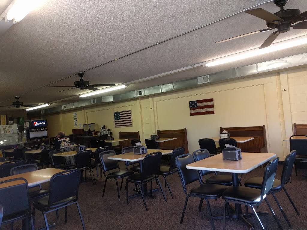 Cooks American Grill | restaurant | 1936 SW Gage Blvd, Topeka, KS 66604, USA | 7852711415 OR +1 785-271-1415