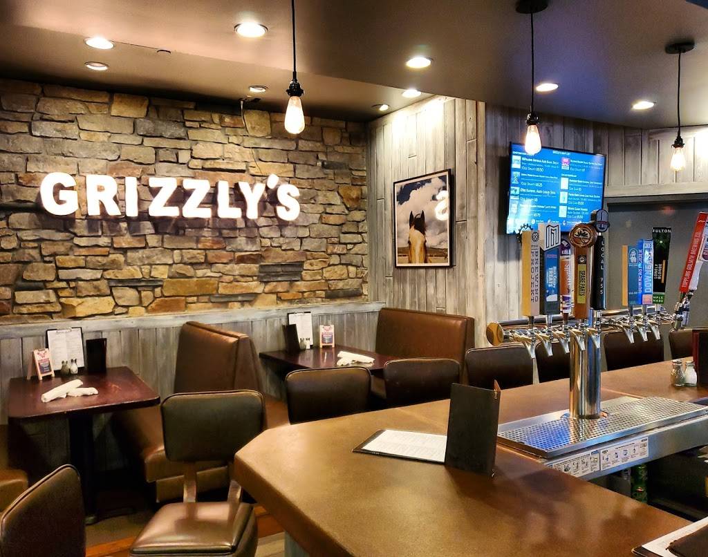 Grizzlys Wood-Fired Grill | restaurant | 220 Carlson Pkwy N, Plymouth, MN 55447, USA | 7634761011 OR +1 763-476-1011