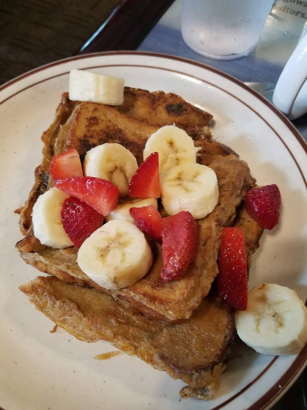 The Beacon Restaurant | restaurant | 909 E Douglas Ave, Wichita, KS 67202, USA | 3162633397 OR +1 316-263-3397