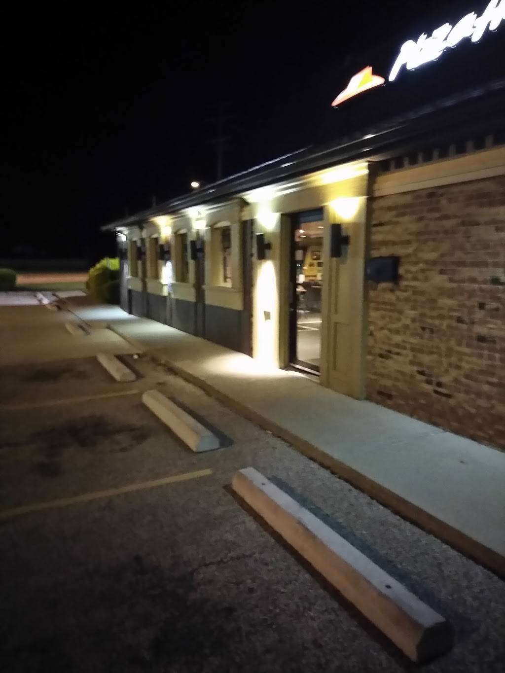 Pizza Hut | restaurant | 27845 Lorain Rd, North Olmsted, OH 44070, USA | 4407168339 OR +1 440-716-8339