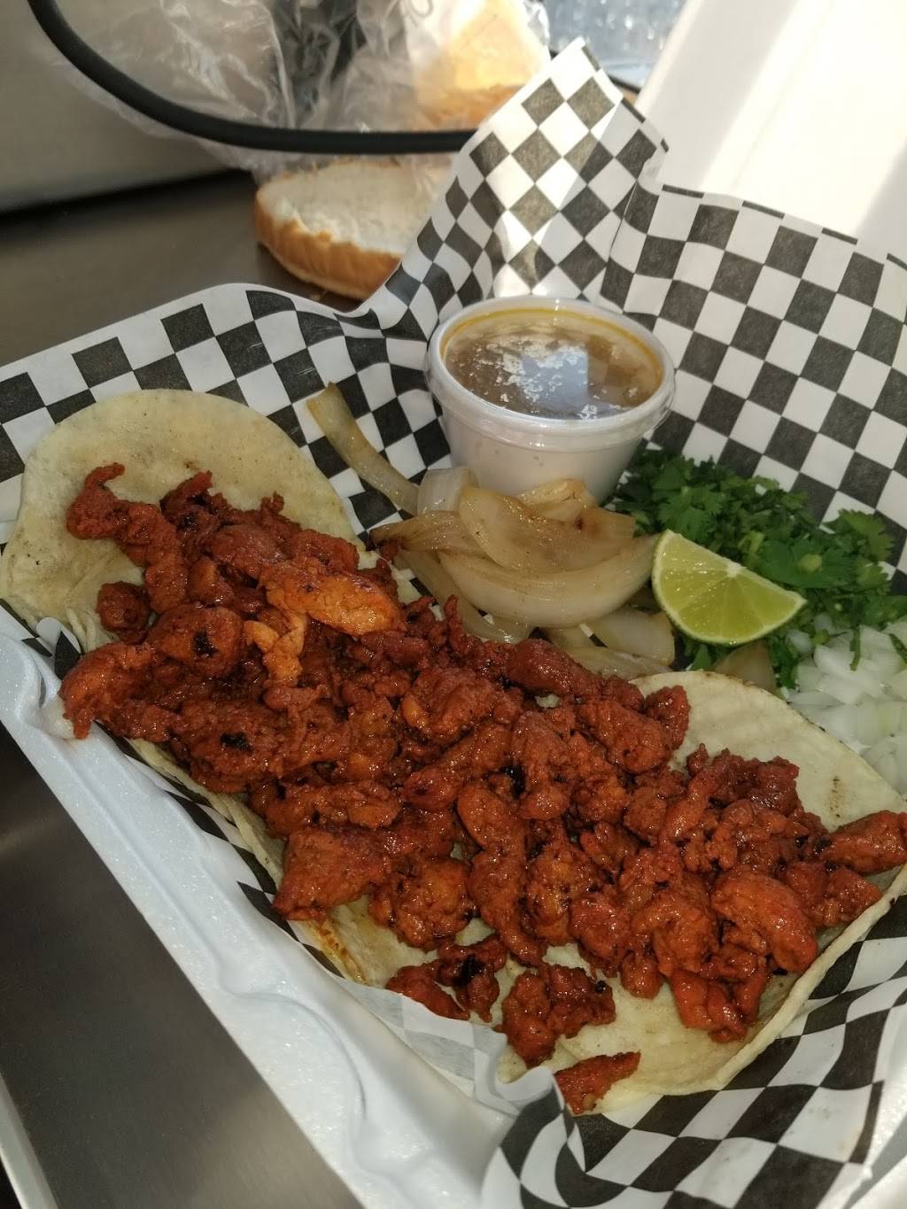 Panas Comida | restaurant | 6818-6824 San Pedro Ave, San Antonio, TX 78216, USA | 2103898754 OR +1 210-389-8754