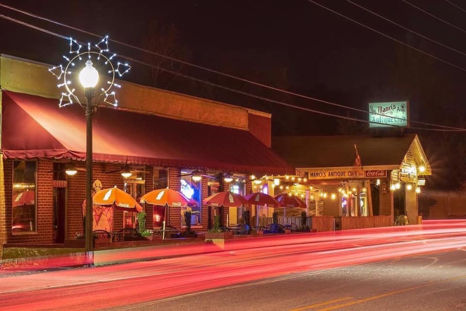 Cousin Vinnys | restaurant | 1709 Main St, Daphne, AL 36526, USA | 2516266082 OR +1 251-626-6082