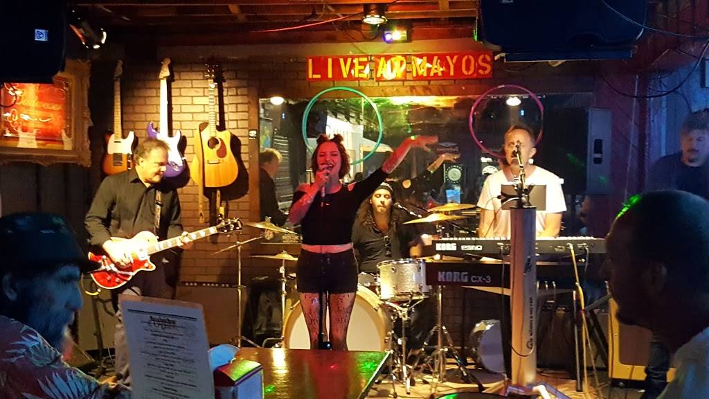 Mayos Bar and Grill | restaurant | 3820 Brainerd Rd, Chattanooga, TN 37411, USA | 4236240034 OR +1 423-624-0034