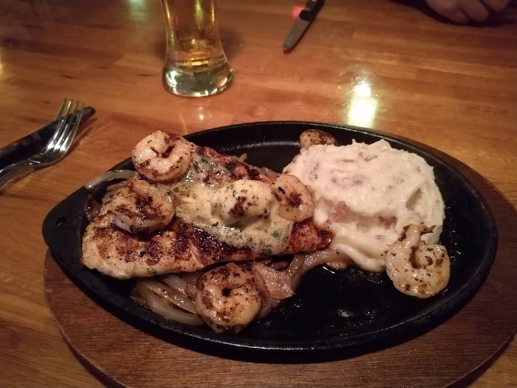 Applebees Grill + Bar | restaurant | 6324 N, International Dr, Orlando, FL 32819, USA | 4077303564 OR +1 407-730-3564