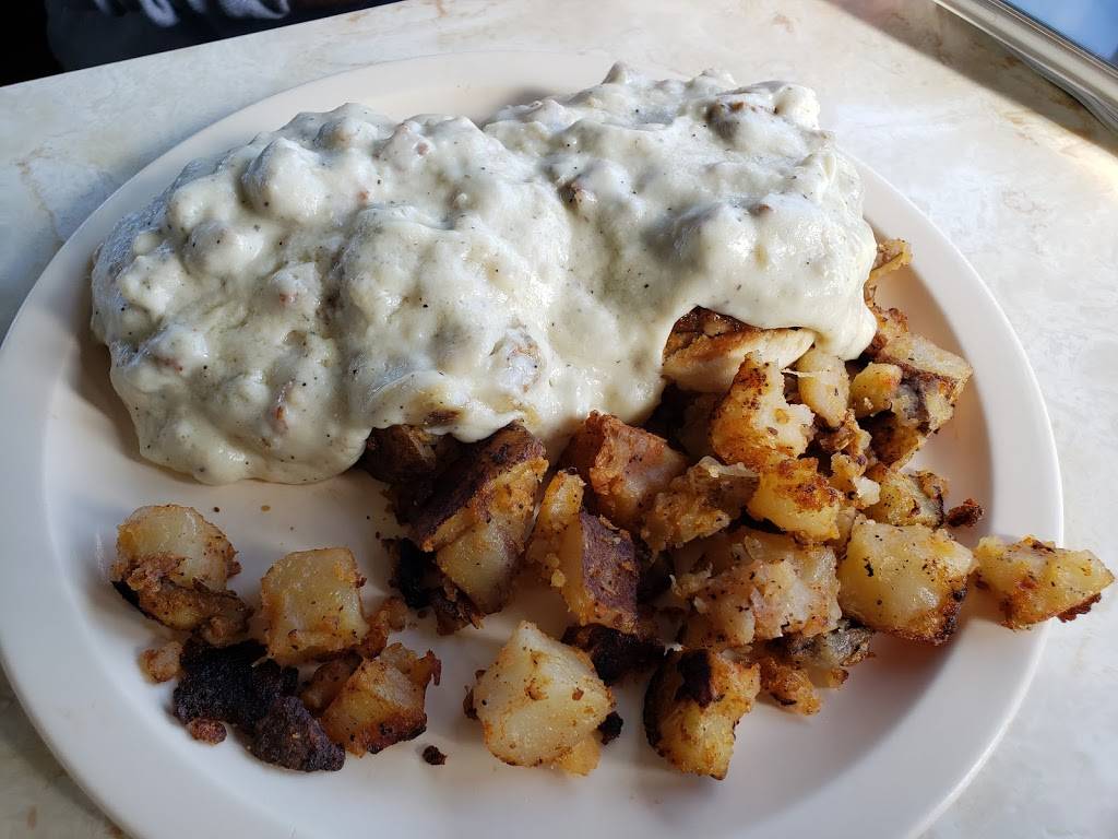 Bishops 4th Street Diner | restaurant | 184 Admiral Kalbfus Rd, Newport, RI 02840, USA | 4018472069 OR +1 401-847-2069