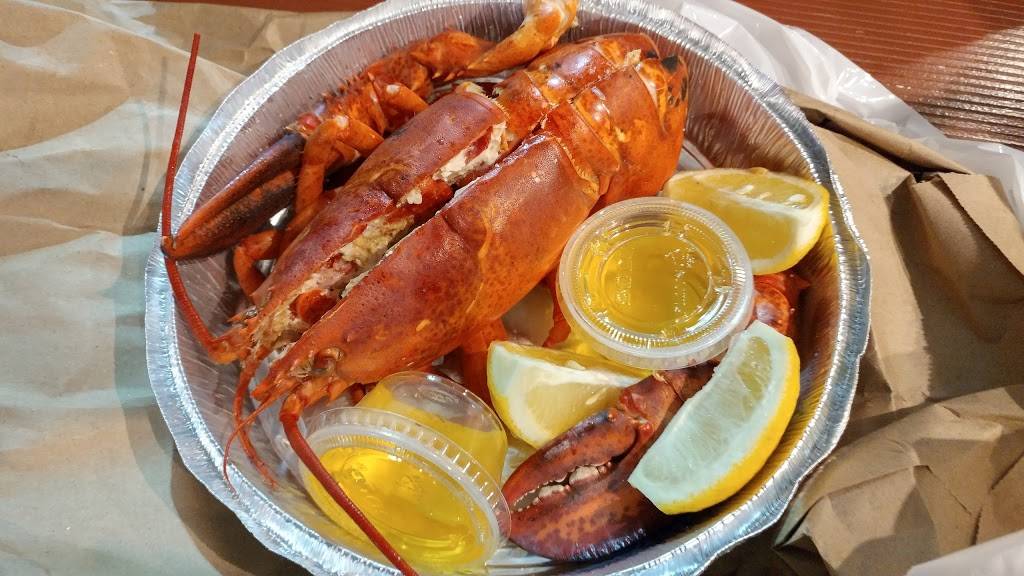 Randazzos Clam Bar | restaurant | 2017 Emmons Ave, Brooklyn, NY 11235, USA | 7186150010 OR +1 718-615-0010