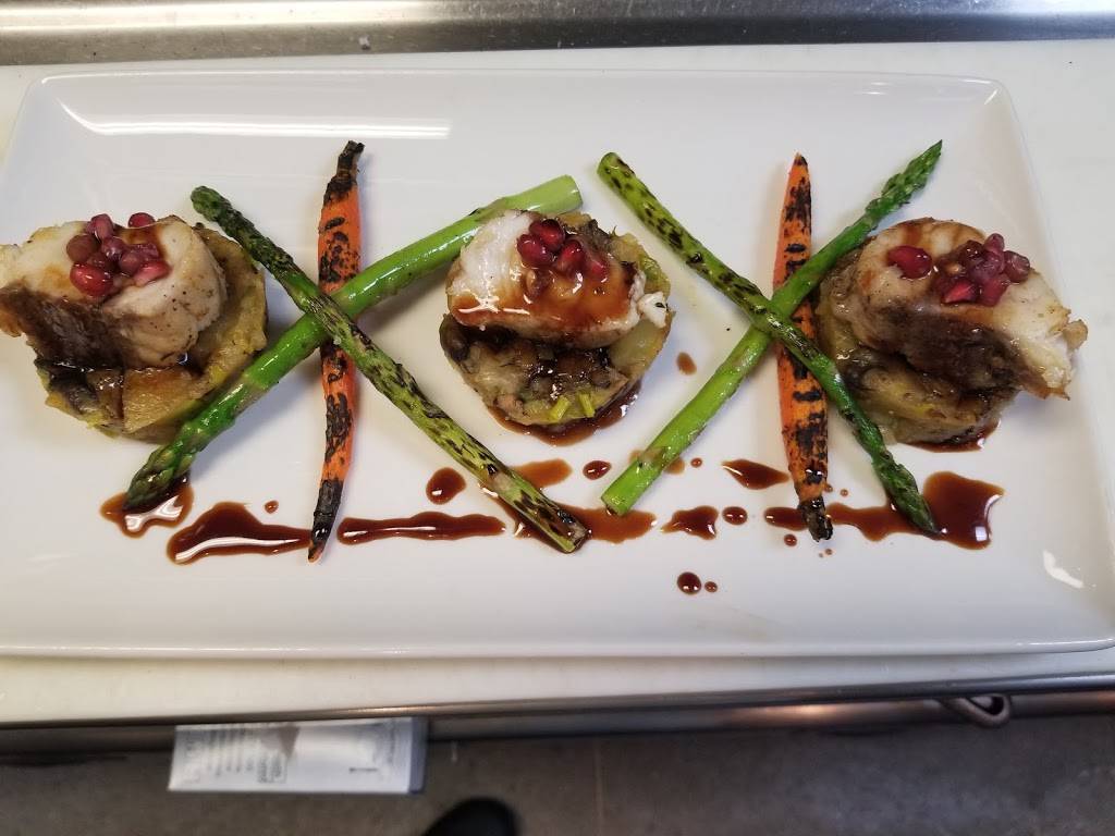 Red Restaurant and Bar | restaurant | 1 Industry Hills Pkwy, City of Industry, CA 91744, USA | 6268542509 OR +1 626-854-2509