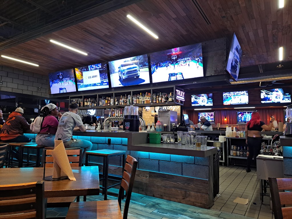 The Shack Wings & Brews | restaurant | 4726 Woodrow Bean Transmountain, El Paso, TX 79924, USA | 9159559464 OR +1 915-955-9464