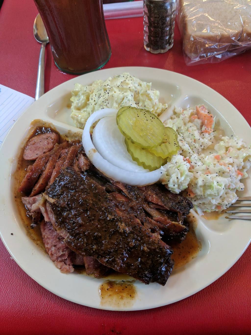Brothers-In-Laws Bar-B-Que | restaurant | 503 Freeport St, Houston, TX 77015, USA | 7134532676 OR +1 713-453-2676