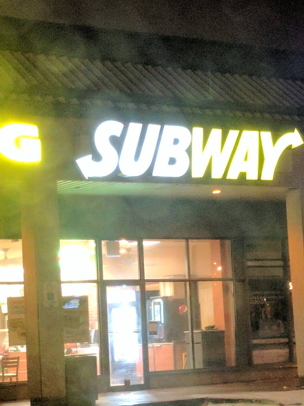 Subway | meal takeaway | 10909 Yonge St Unit #49, Richmond Hill, ON L4C 3E3, Canada | 9057705913 OR +1 905-770-5913