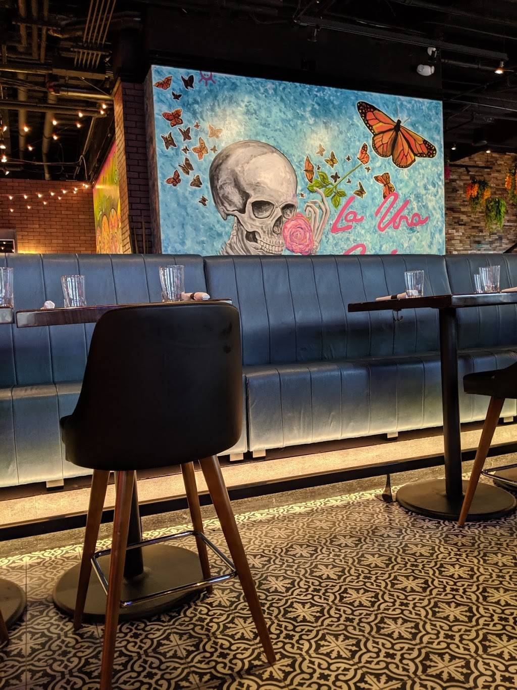 La Una Cantina | restaurant | 254 N Walnut St, Bloomington, IN 47404, USA | 8122877458 OR +1 812-287-7458