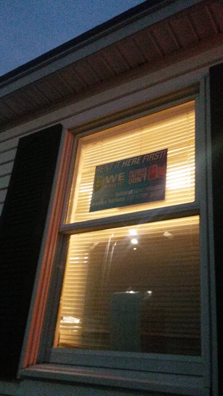 Townline Video Plus | meal takeaway | 3163 Atlantic Hwy, Warren, ME 04864, USA | 2072732455 OR +1 207-273-2455