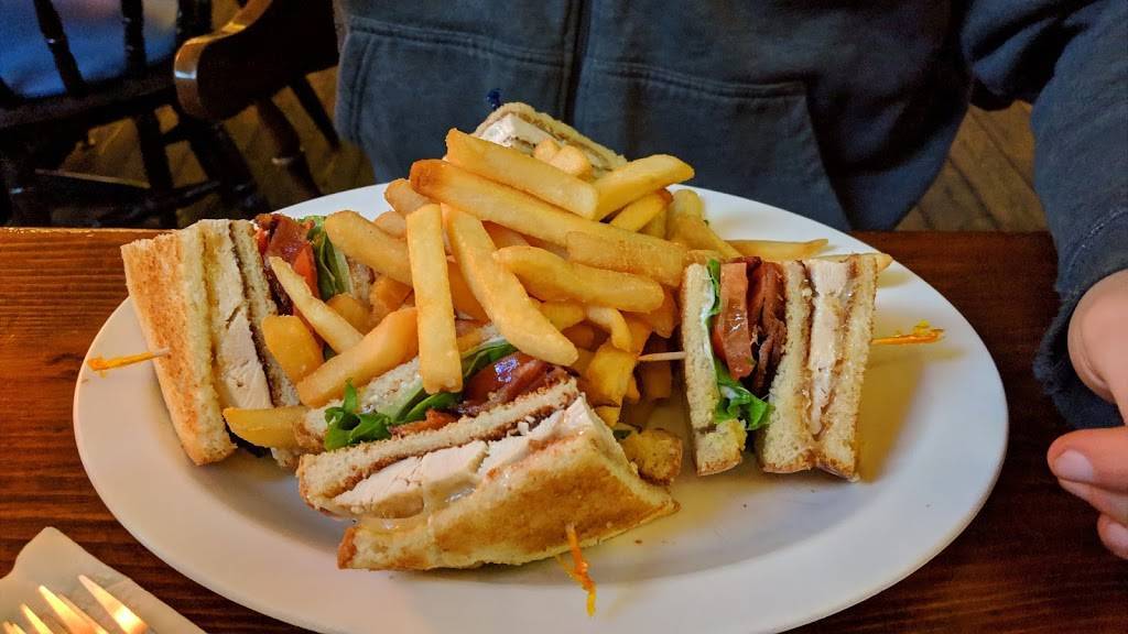 Kates Pub | restaurant | 309 NE 45th St, Seattle, WA 98105, USA | 2065476832 OR +1 206-547-6832