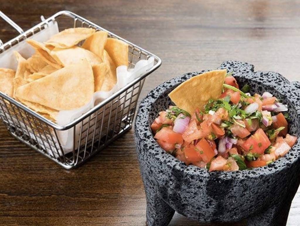 Panchitas Place | restaurant | 709 5th Ave, Brooklyn, NY 11215, USA | 9179090404 OR +1 917-909-0404