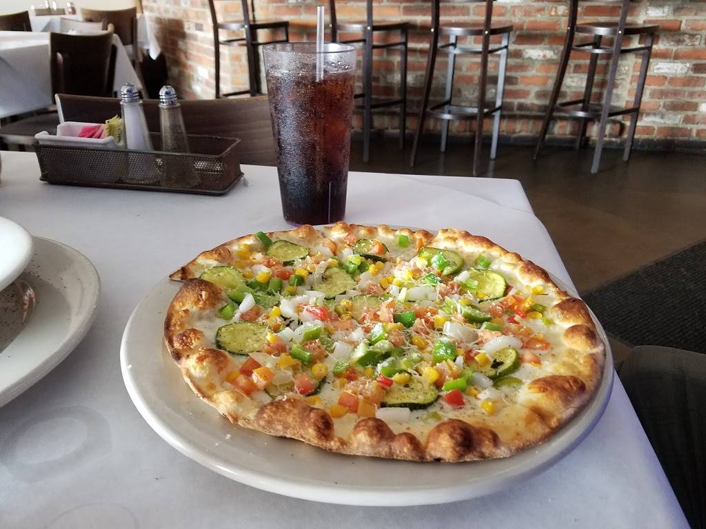 Pazzo! Woodfired Pizza | restaurant | 6101 Long Prairie Rd #700, Flower Mound, TX 75028, USA | 9723559886 OR +1 972-355-9886