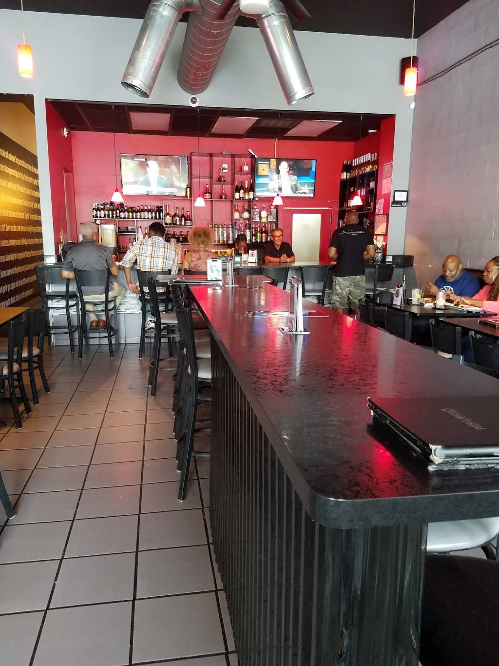 Wing Bistro Chicken and Waffles | restaurant | 2274 Executive Dr, Hampton, VA 23666, USA | 7578269464 OR +1 757-826-9464