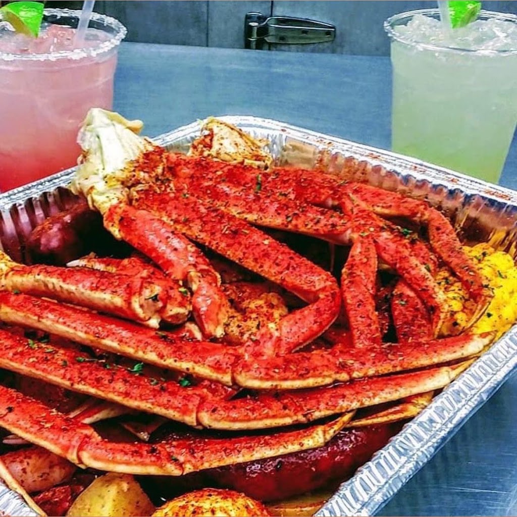 Krab Kingz Jarrell | restaurant | 110 W Avenue L, Jarrell, TX 76537, USA | 2543381883 OR +1 254-338-1883