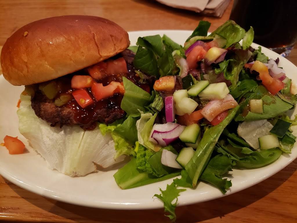 BJs Restaurant & Brewhouse | restaurant | 3531 N Freeway Blvd, Sacramento, CA 95834, USA | 9165701327 OR +1 916-570-1327