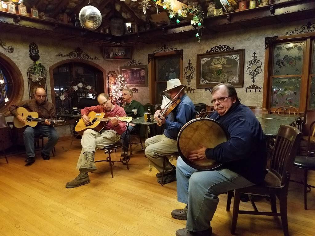 Paddys Pub | restaurant | 2339 N Murray Ave, Milwaukee, WI 53211, USA | 4142233496 OR +1 414-223-3496