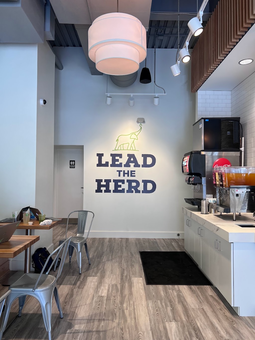 elephant + vine | restaurant | 719 Church St, Evanston, IL 60201, USA | 8475860223 OR +1 847-586-0223