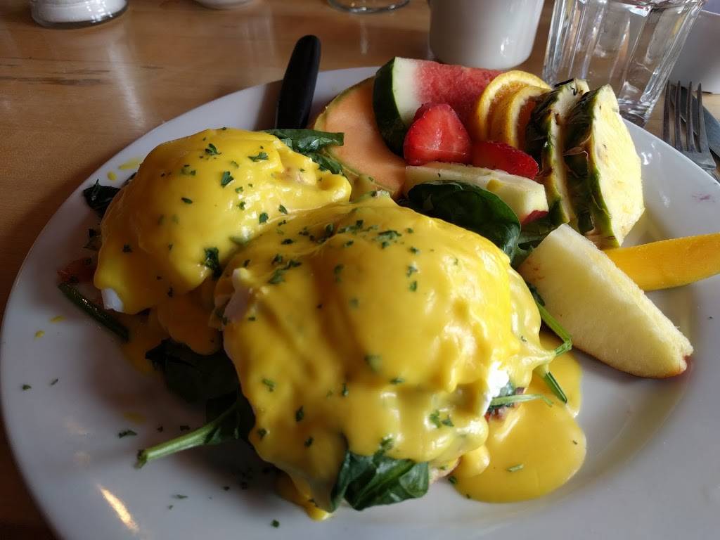 Julias in Wallingford | restaurant | 4401 Wallingford Ave N, Seattle, WA 98103, USA | 2066331175 OR +1 206-633-1175