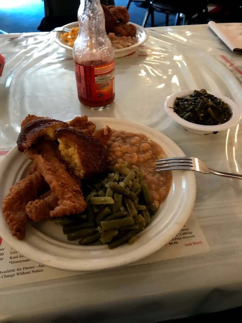 M & V Famous "Soul" Food | restaurant | 281 N Lowry St, Smyrna, TN 37167, USA | 6152670571 OR +1 615-267-0571