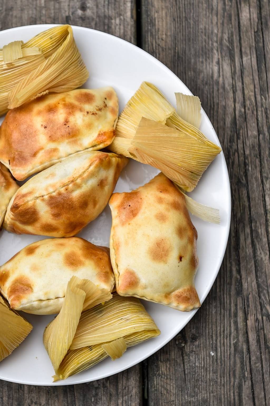 Chopsticks+Forks | restaurant | 156 Augusta Ave, Toronto, ON M5G 1Y8, Canada | 8886836778 OR +1 888-683-6778