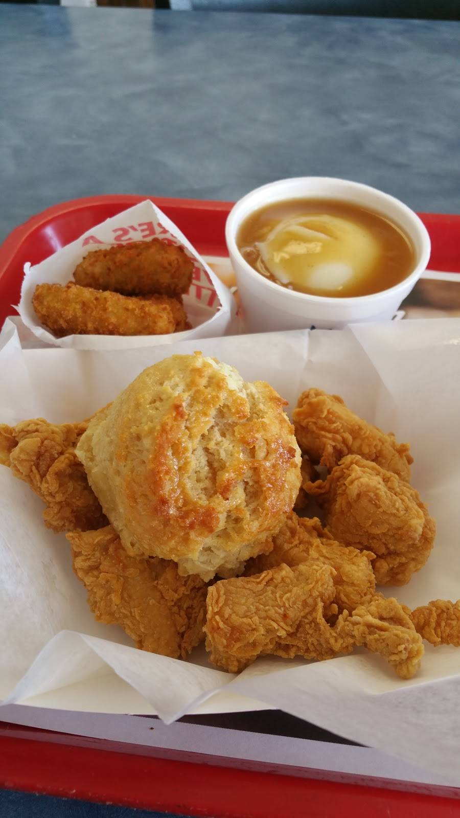 Churchs Chicken | restaurant | 710 N Fair Oaks Ave, Pasadena, CA 91103, USA | 6267937845 OR +1 626-793-7845