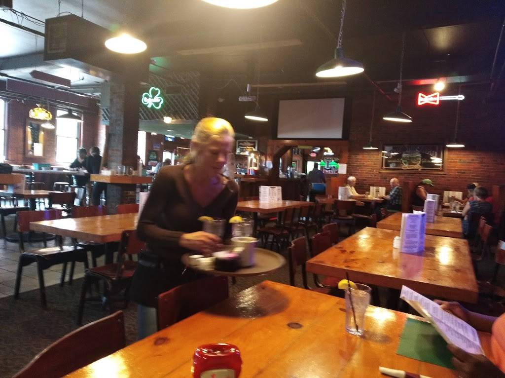 Mulligans | restaurant | 23 Lincoln St, Biddeford, ME 04005, USA | 2072849283 OR +1 207-284-9283