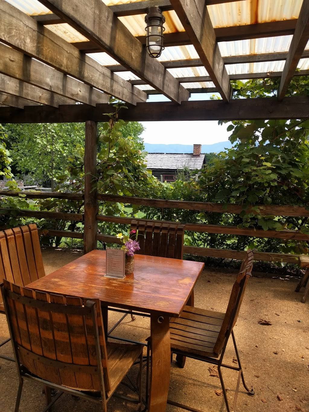 Heartpine Cafe | restaurant | Inside the Burner Barn at the Luray Valley Museum at Luray Caverns, 102 Cave Hill Rd, Luray, VA 22835, USA | 5407436551 OR +1 540-743-6551