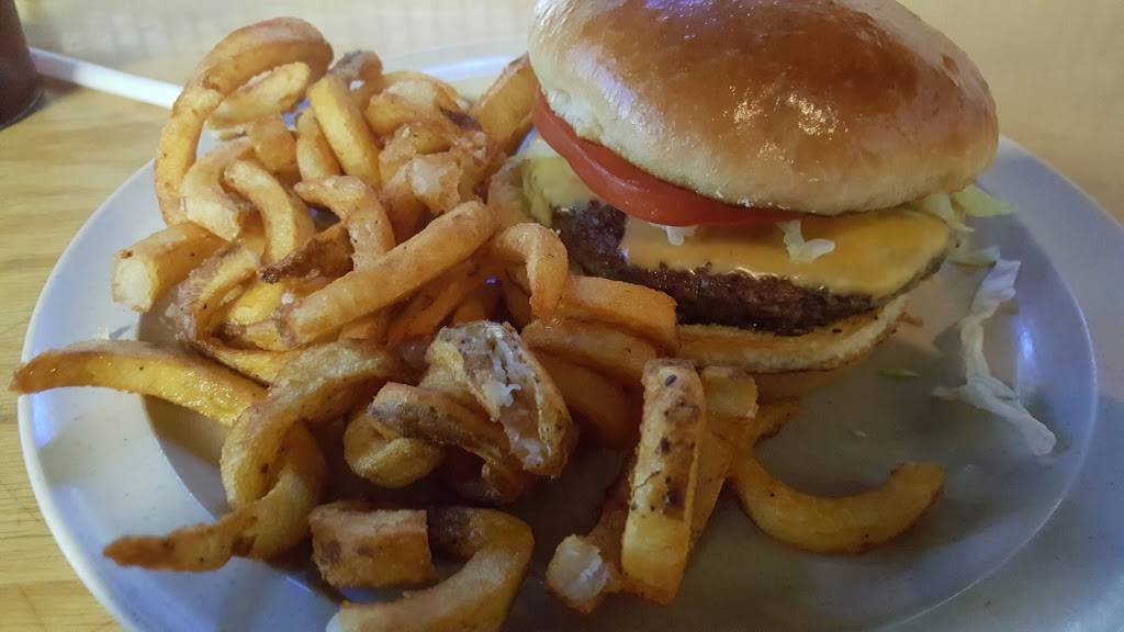 Beef O Bradys | restaurant | 857 SW Main Blvd #100, Lake City, FL 32025, USA | 3867546860 OR +1 386-754-6860