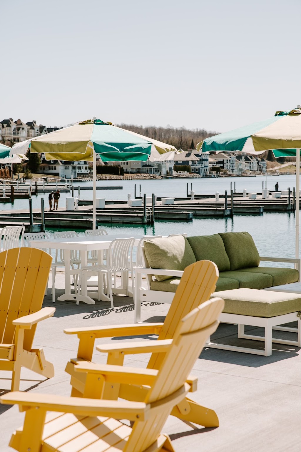 Brandys Harbortown | restaurant | 820 Front St, Bay Harbor, MI 49770, USA | 2314920998 OR +1 231-492-0998