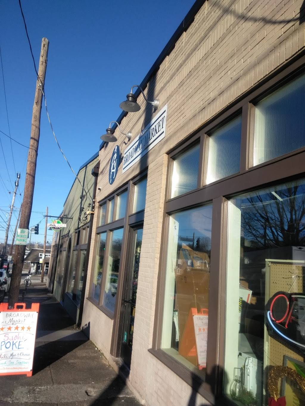 Broadway Market | restaurant | 1322 N Broadway, Knoxville, TN 37917, USA | 8655007222 OR +1 865-500-7222