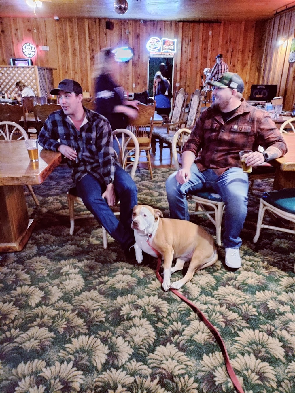 The Rose Bar And Restaurant | restaurant | 413 Umpqua Hwy 99, Drain, OR 97435, USA | 5418362521 OR +1 541-836-2521