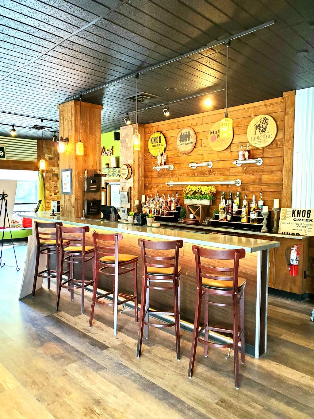 6th Street Restaurant & Sports Bar | restaurant | 55 W 6th Ave, Eugene, OR 97401, USA | 5414852961 OR +1 541-485-2961