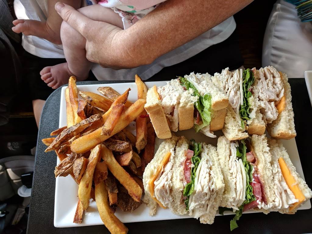 The Franklin Inn | restaurant | 800 N, Cleveland St, Richmond, VA 23221, USA | 8047169493 OR +1 804-716-9493